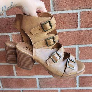 New Brown Buckle Sandals